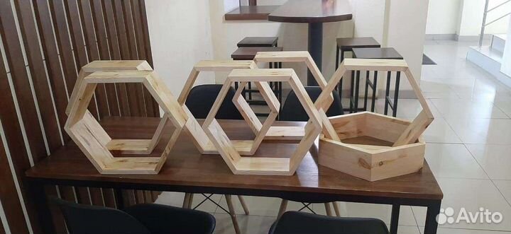 Полка настенная деревянная