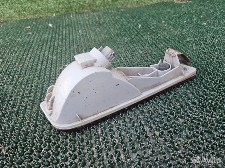 Фонарь противотуманный задний левый Mitsubishi