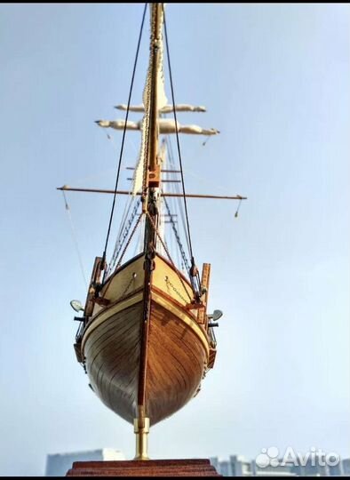 Модель корабля из дерева