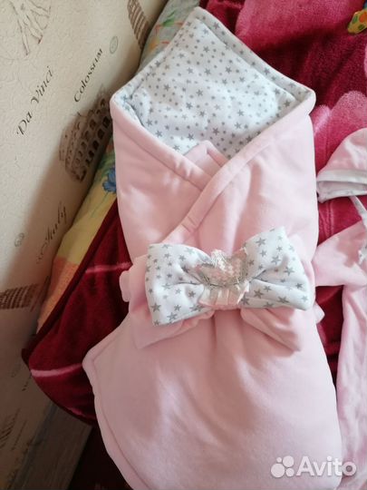 Комплект на выписку для девочки