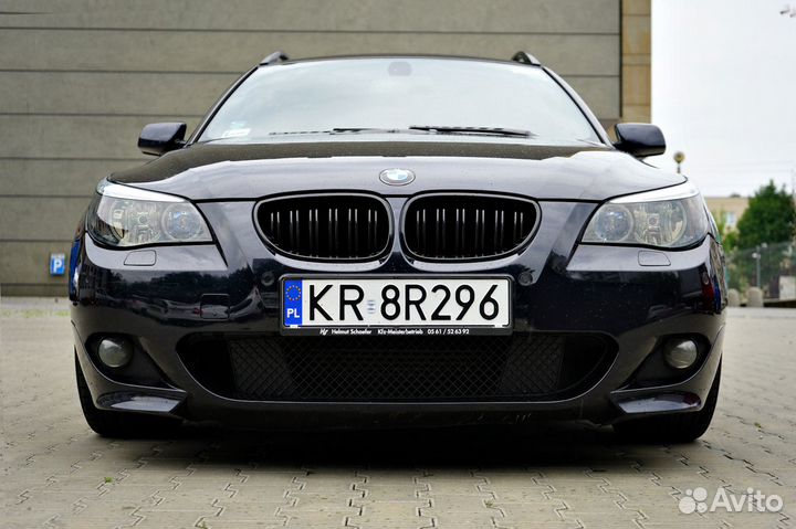 Ноздри решетка BMW E60 E61 чёрный глянец