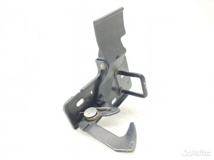 Крюк замка капота Audi Q7 4L