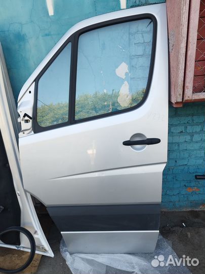Дверь Мерседес спринтер 906 Фольксваген Крафтер