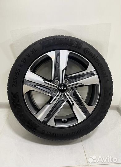 Новые Kia Sorento IV 2022, Continental 235/55 R19