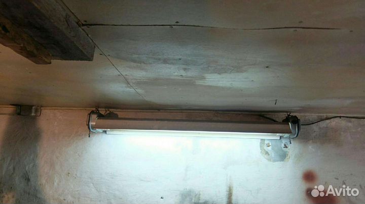 Светильники с лампами дневного света