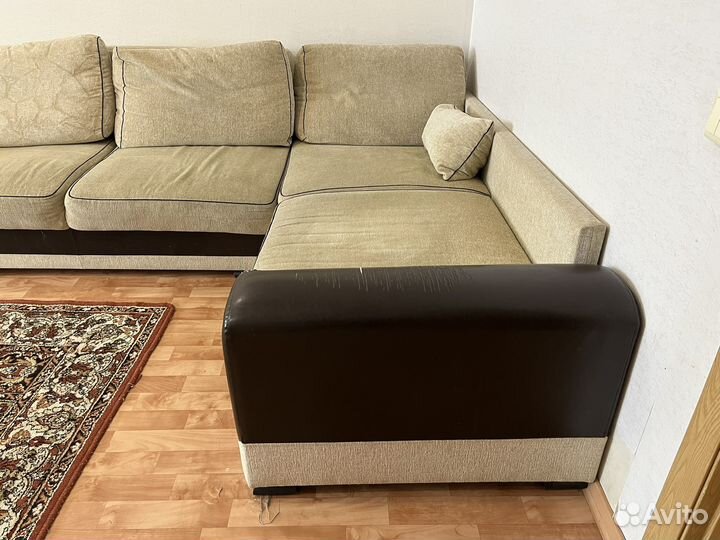 Угловой диван