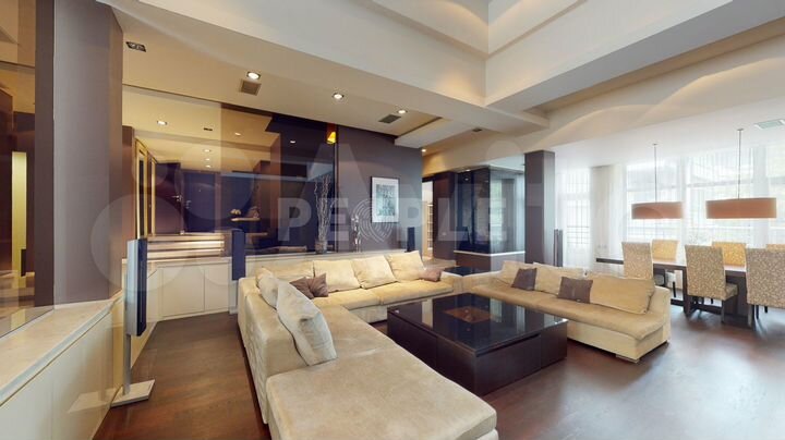 7-к. квартира, 342,8 м², 2/4 эт.