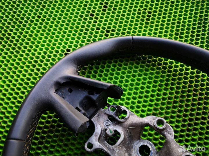 Рулевое колесо на Renault Kaptur 2016-н.в