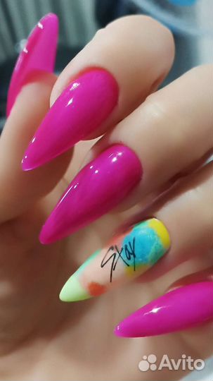 Мастер маникюра, бровист