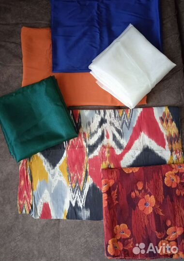 Отрезы плательной ткани