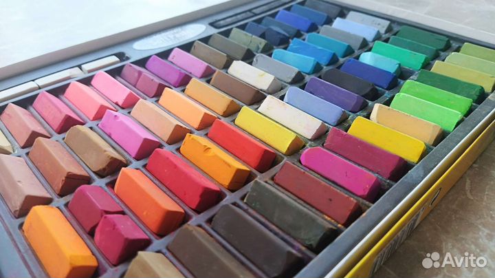 Пастель сухая художественная