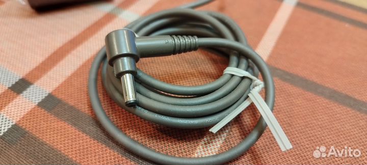 Зарядное устройство для пылесоса Dyson