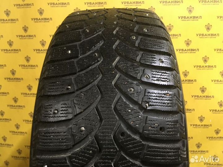 Bridgestone Blizzak Spike-01 215/55 R17 98T