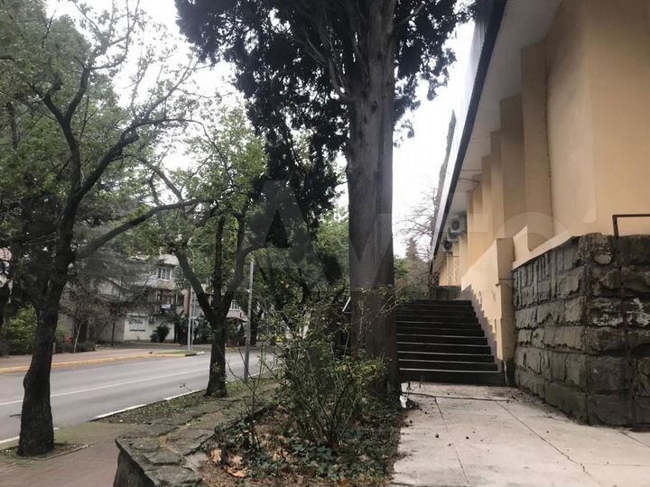 Гостиница, 1723.7 м²