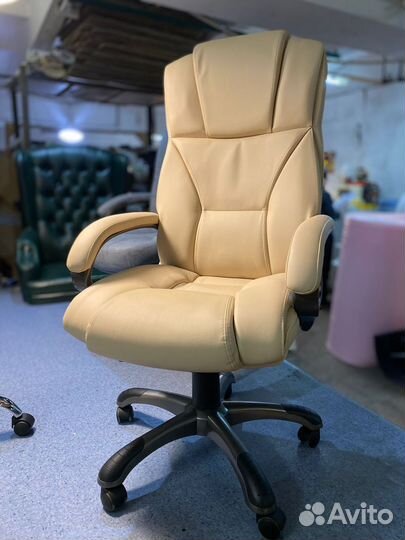 Кресло офисное
