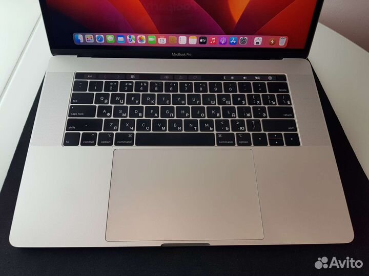 Ноутбук Apple MacBook Pro 15 2018 16/256