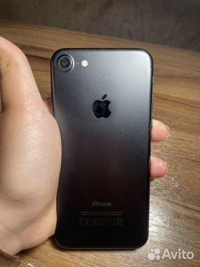 iPhone 7, 32 ГБ