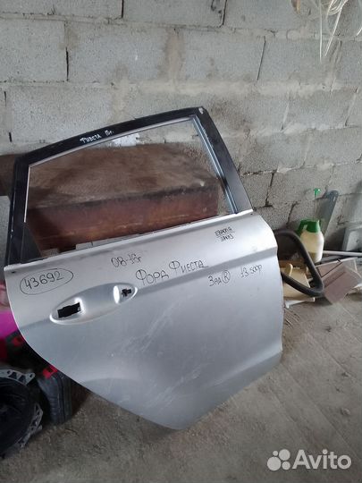 Задняя Левая и Правая дверь Форд Фиеста 6