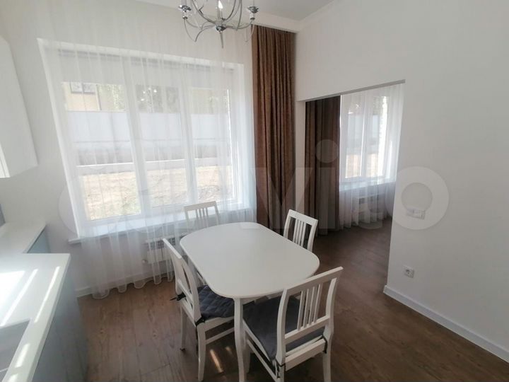 Коттедж 227,6 м² на участке 10 сот.