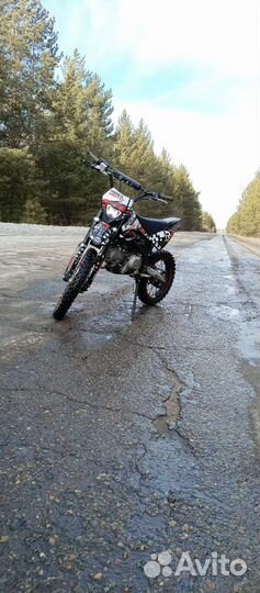Питбайк Regulmoto Medalist 150e