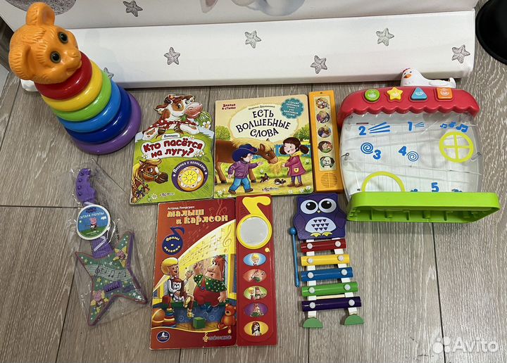 Развивающие игрушки и музыкальные книги пакетом