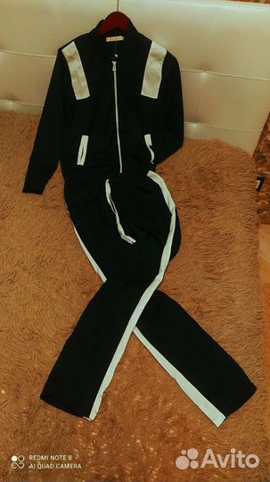 Спортивный костюм
