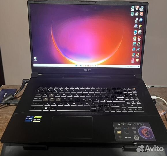 Ноутбук MSI Katana 17 B12VFK-271XRU 17.3