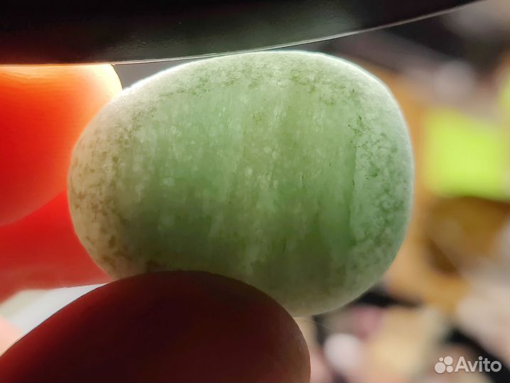 Авантюрин с окошком