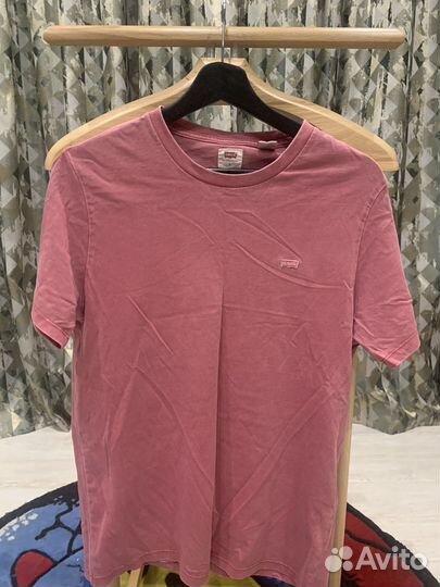 Футболка levis