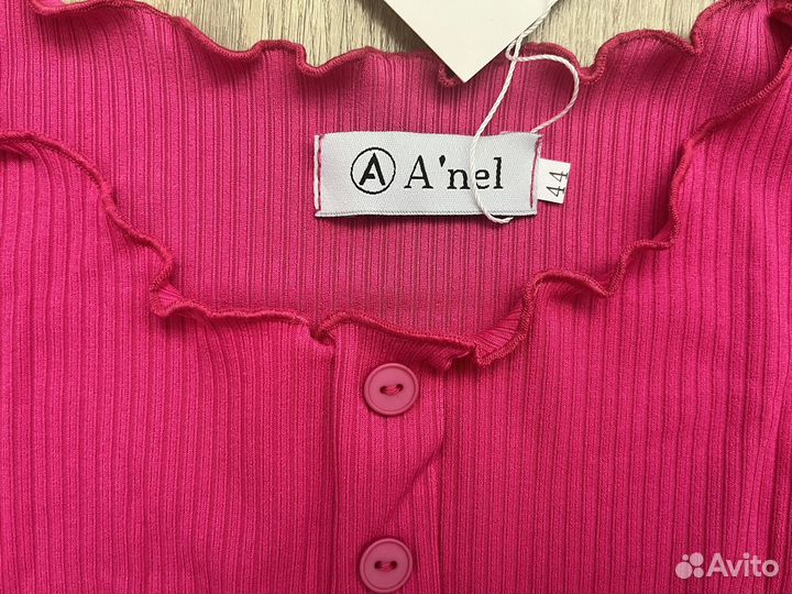 Ярко-розовый костюм, размер 42-44