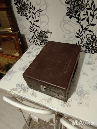 Патефон завод Молот