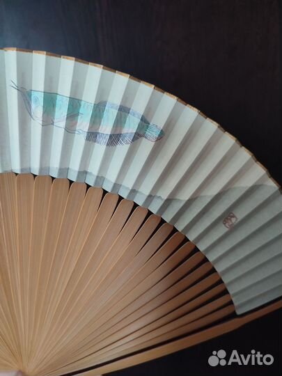 Веер мужской с подписью художника