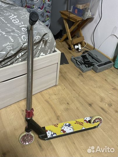 Трюковой самокат кастом парк