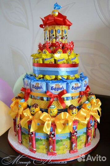 Торт из сока и сладостей в детский сад или школу