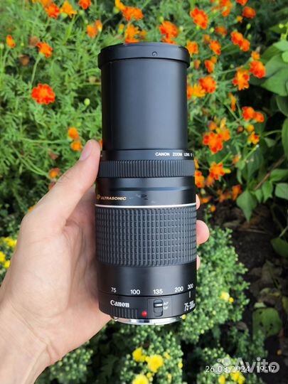Объектив Canon EF 75-300 mm f/ 4-5.6 III USM