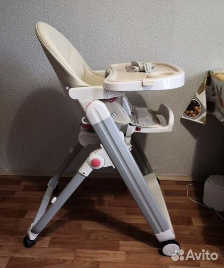 Стульчик для кормления nuovita