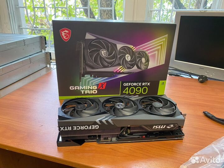 RTX 4090 msi gaming trio