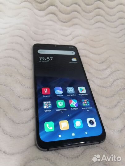 Xiaomi Mi 9 SE, 6/64 ГБ