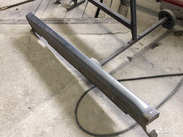 Продам порог на Honda hrv 5 дверка