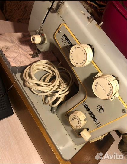 Швейная машинка