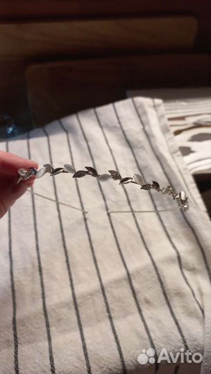 Ободок для волос со стразами