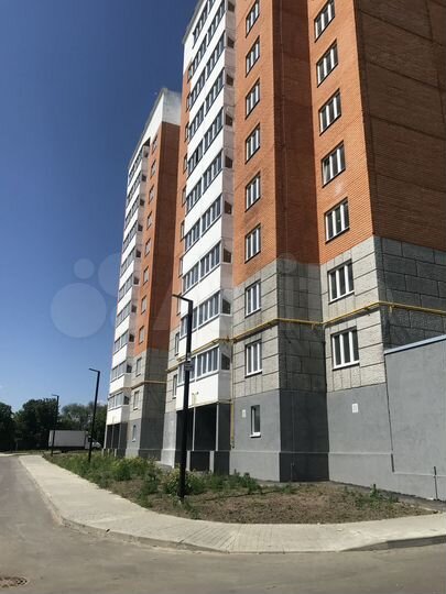 2-к. квартира, 67 м², 8/10 эт.