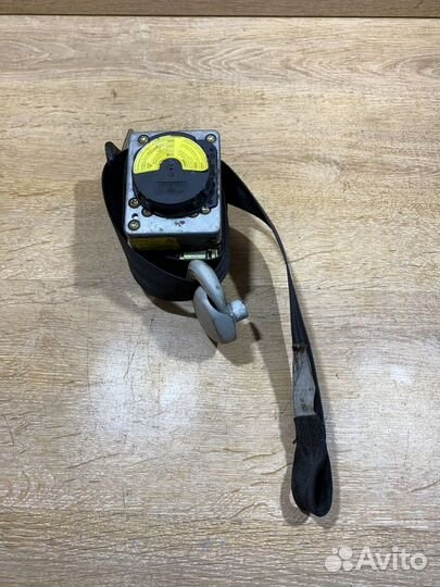 Ремень безопасности левый VW New Beetle A4