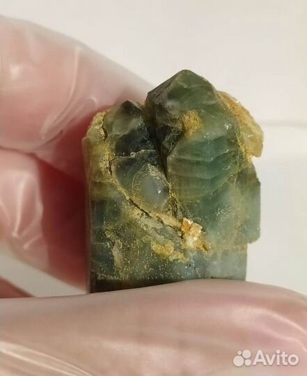 Апатит кристаллы натуральный минерал