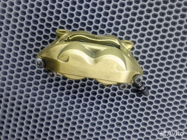 Mv agusta f3, brutale, dragster правый суппорт