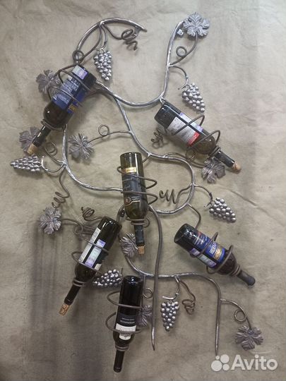 Панно для бутылок вина