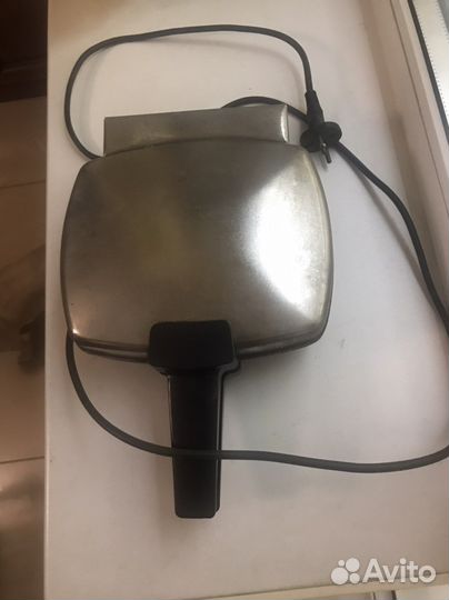 Вафельница электрическая