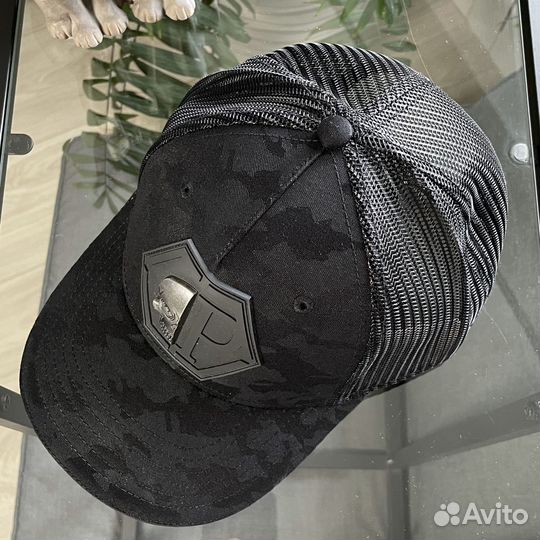 Бейсболка Philipp Plein с сеткой