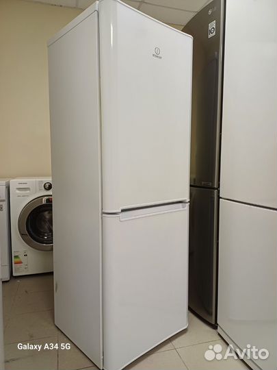 Холодильник indesit 168см. Доставка. Гарантия