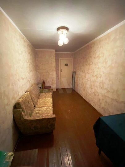 2-к. квартира, 42 м², 1/3 эт.